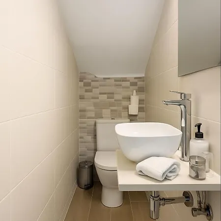 Club Apartment *